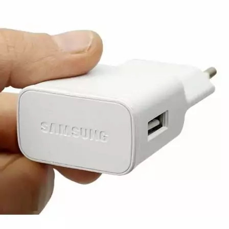 شارژر فست شارژ سامسونگ ( Samsung ) مدل Galaxy S10 سفید یا مشکی صد در صد اورجینال